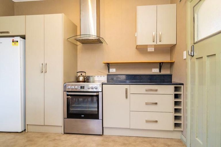 Photo of property in 43 Copinsha Street, Palmerston, 9430