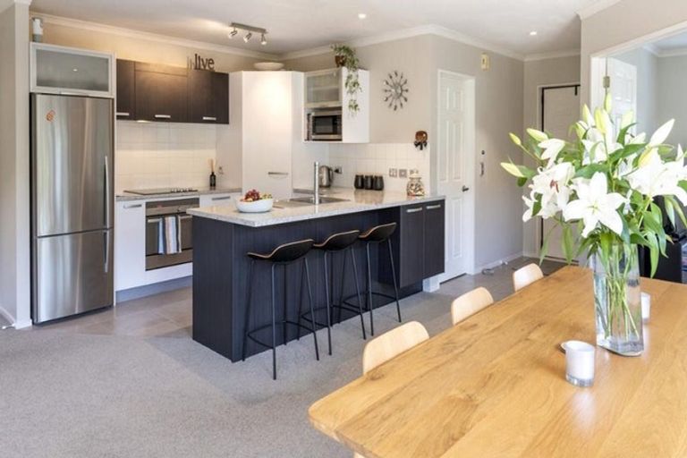 Photo of property in 3 Moy Place, East Tamaki Heights, Auckland, 2016