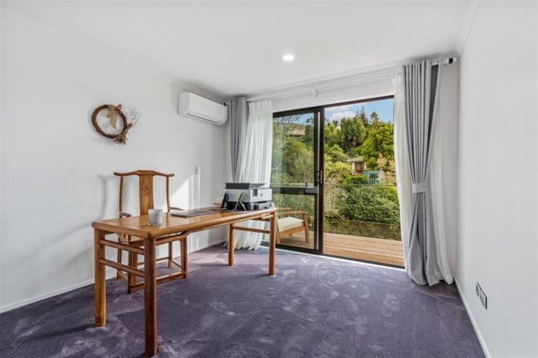 Photo of property in 51a Bleakhouse Road, Howick, Auckland, 2014