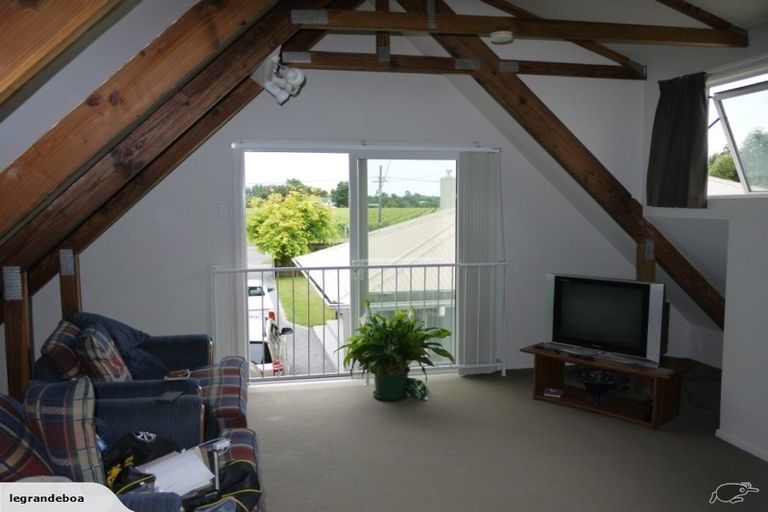 Photo of property in 631 Harewood Road, Harewood, Christchurch, 8051