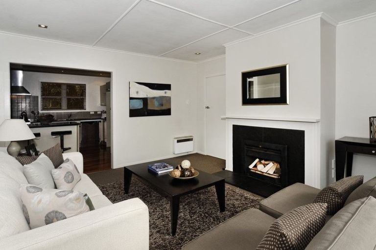 Photo of property in 17 Sheridan Drive, New Lynn, Auckland, 0600