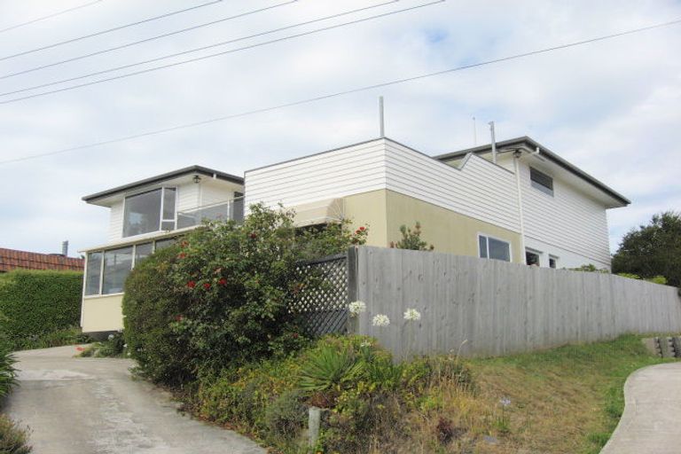 Photo of property in 30 Te Ara Crescent, Diamond Harbour, Lyttelton, 8971