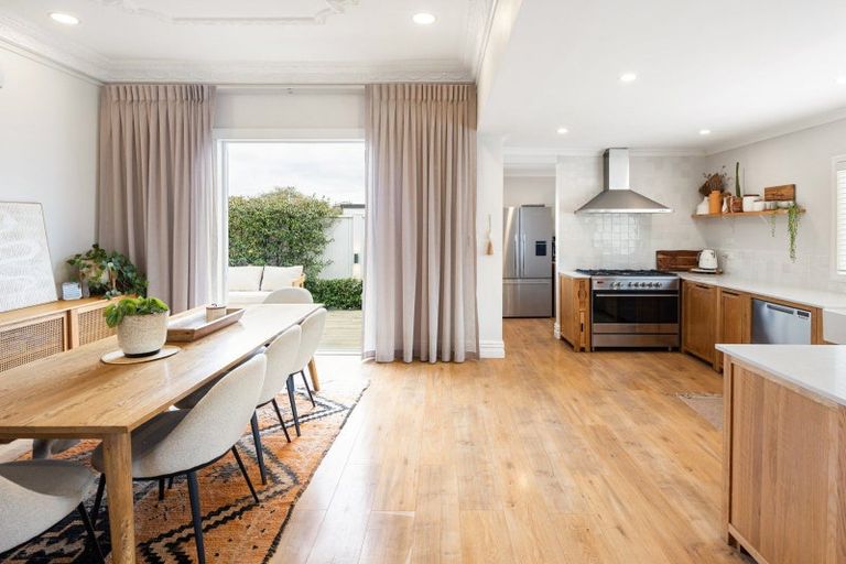 Photo of property in 17 Dinsdale Road, Dinsdale, Hamilton, 3204