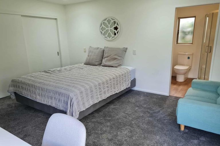 Photo of property in 28 Arataki Road, Havelock North, 4130