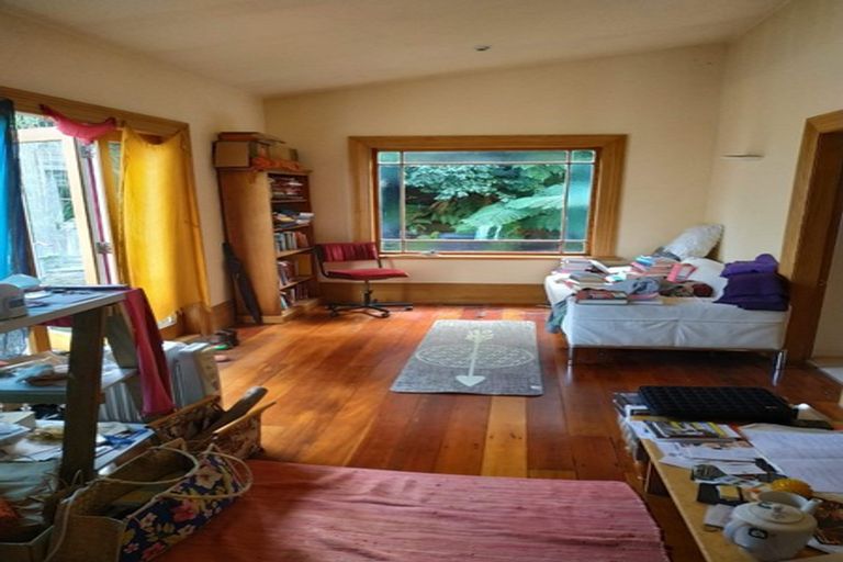 Photo of property in 133 Eden Street, Island Bay, Wellington, 6023