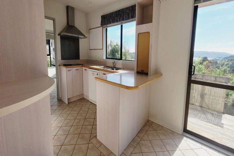 Photo of property in 33 Halladale Road, Papakowhai, Porirua, 5024