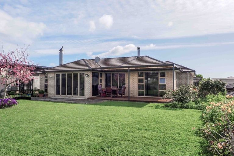 Photo of property in 16 Vantage Place, Omokoroa, 3114