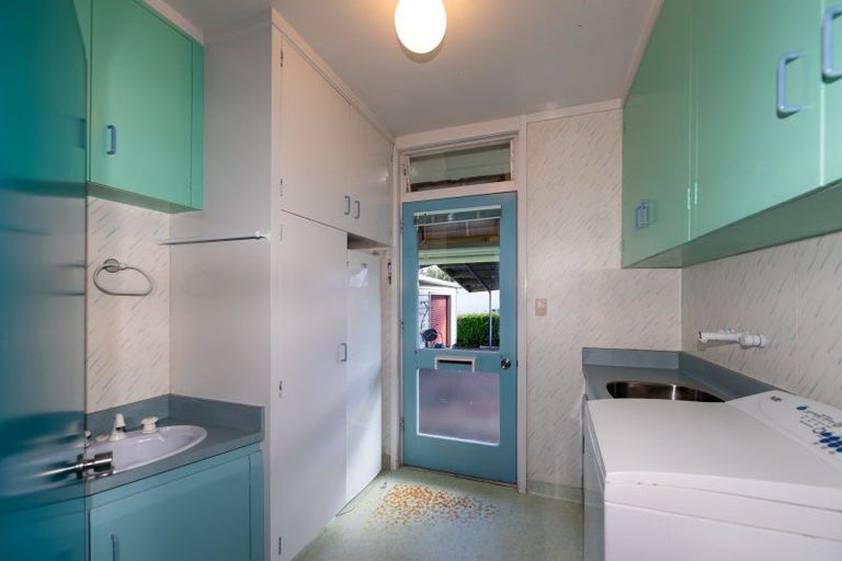 Photo of property in 3 Colenso Avenue, Hospital Hill, Napier, 4110