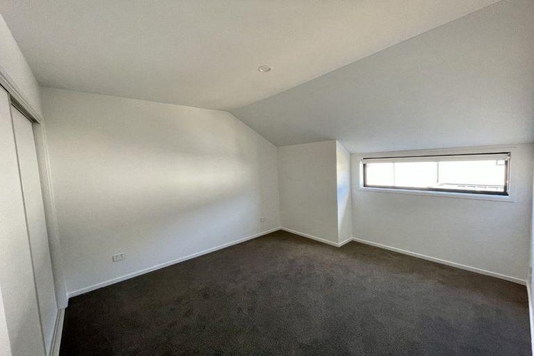 Photo of property in 3/45 Division Street, Riccarton, Christchurch, 8041