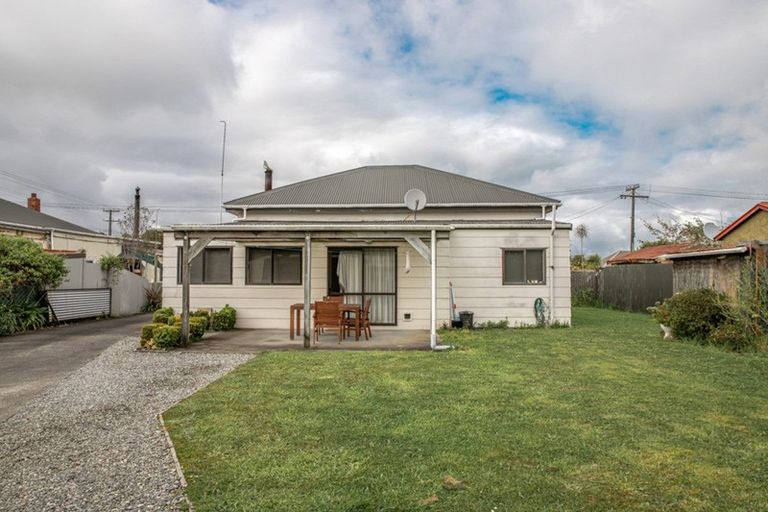 Photo of property in 63 Wakefield Street, Westport, 7825