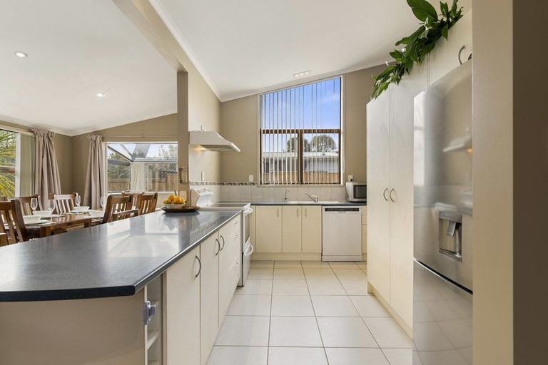 Photo of property in 11 Icarus Place, Sunnybrook, Rotorua, 3015