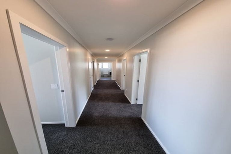 Photo of property in 62 Hokioi Drive, Kenepuru, Porirua, 5022