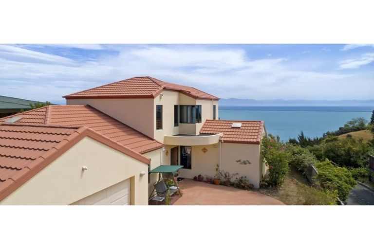 Photo of property in 10 Matuku Place, Atawhai, Nelson, 7010