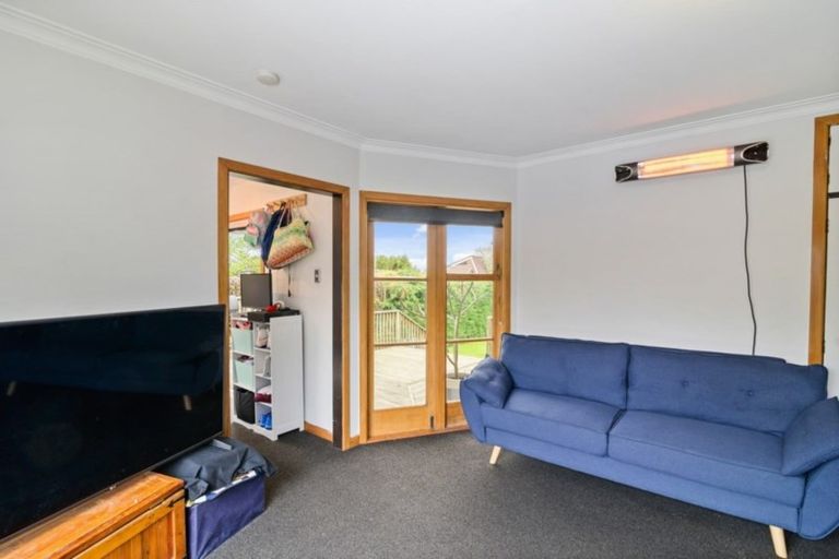 Photo of property in 1 Wharepaina Crescent, Springfield, Rotorua, 3015