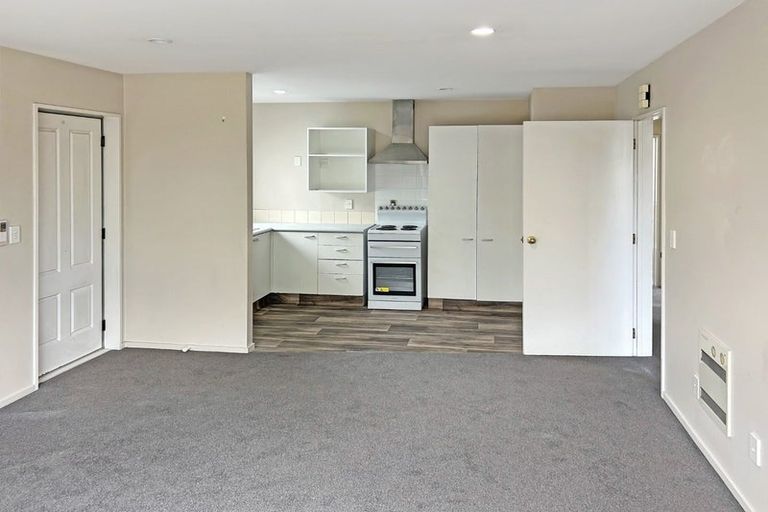 Photo of property in 5 York Tong Place, Addington, Christchurch, 8024