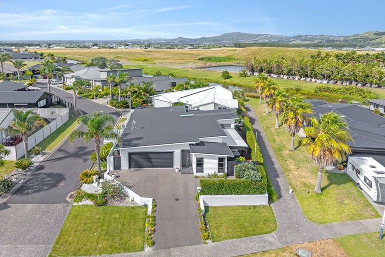 Photo of property in 2 Celmisia Retreat, Papamoa Beach, Papamoa, 3118