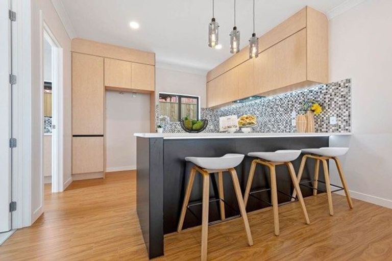 Photo of property in 7 Bushfield Drive, Flat Bush, Auckland, 2019