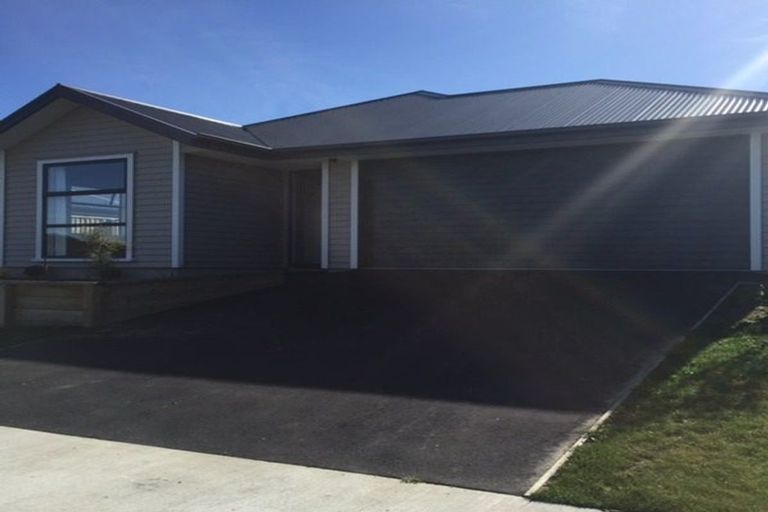 Photo of property in 6 Pimlico Place, Rangiora, 7400