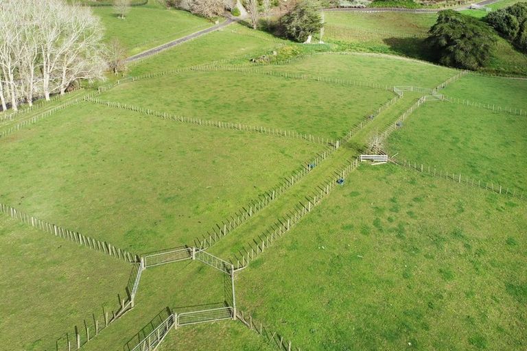 Photo of property in 639b Runciman Road, Runciman, Drury, 2578