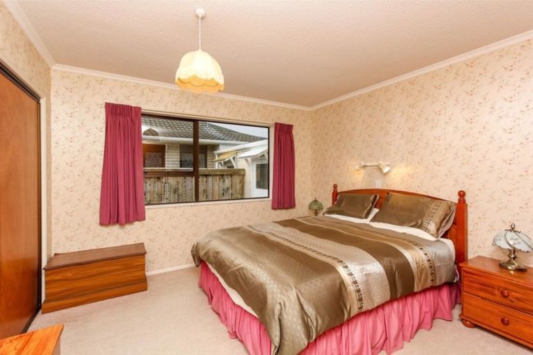 Photo of property in 69a Mangorei Road, Strandon, New Plymouth, 4312