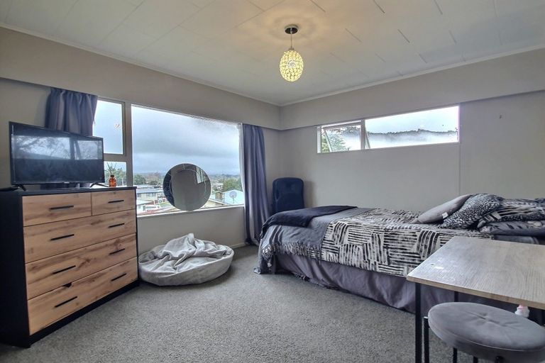 Photo of property in 10 Leeton Drive, Waipukurau, 4200