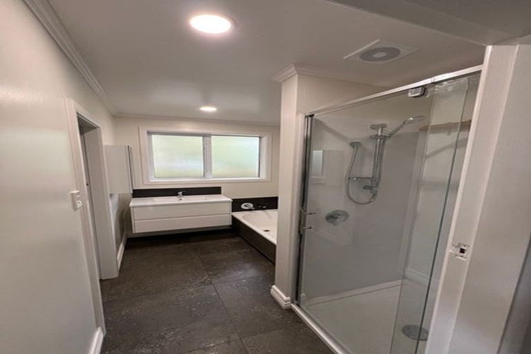 Photo of property in 46 Warren Crescent, Hillmorton, Christchurch, 8025