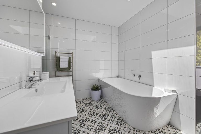 Photo of property in 23 Totara Close, Taieri Mouth, 9091