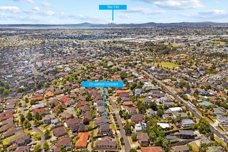 Photo of property in 25 Leafield Crescent, Henderson, Auckland, 0612