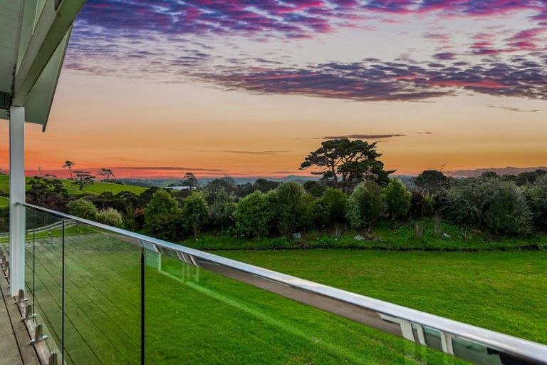 Photo of property in 252 Amreins Road, Taupaki, Henderson, 0782