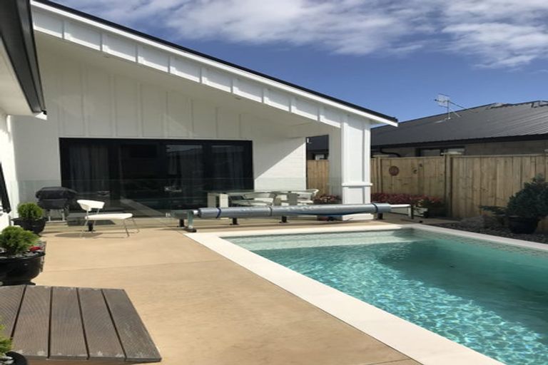 Photo of property in 18 Mollisia Lane, Papamoa Beach, Papamoa, 3118