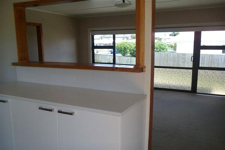 Photo of property in 172 Queen Street, Pukekohe, 2120
