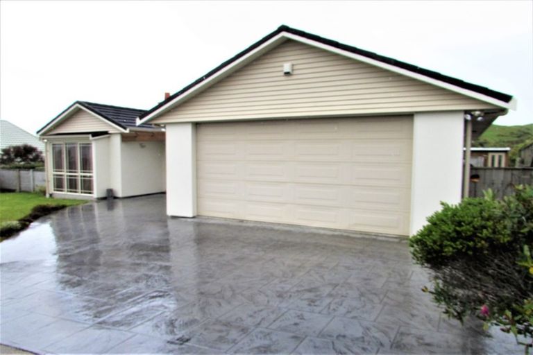 Photo of property in 107 Kentwood Drive, Woodridge, Wellington, 6037