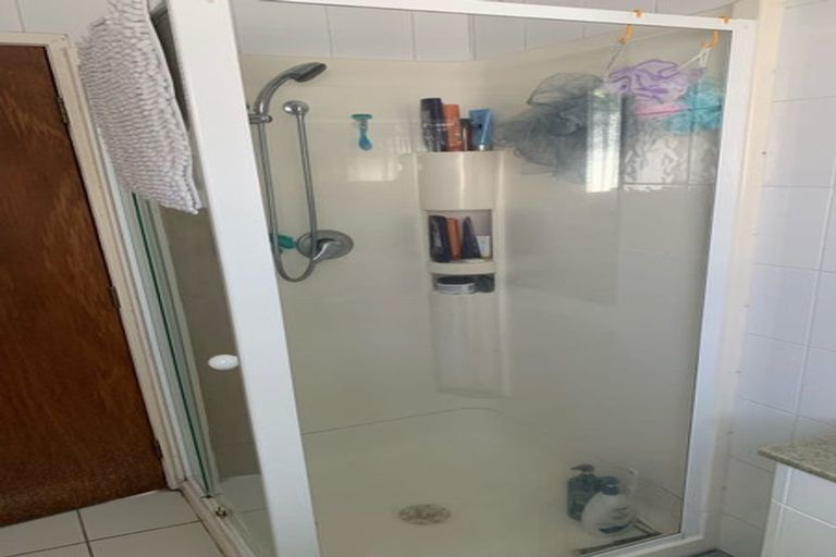 Photo of property in 3 Dianne Louise Drive, Half Moon Bay, Auckland, 2012