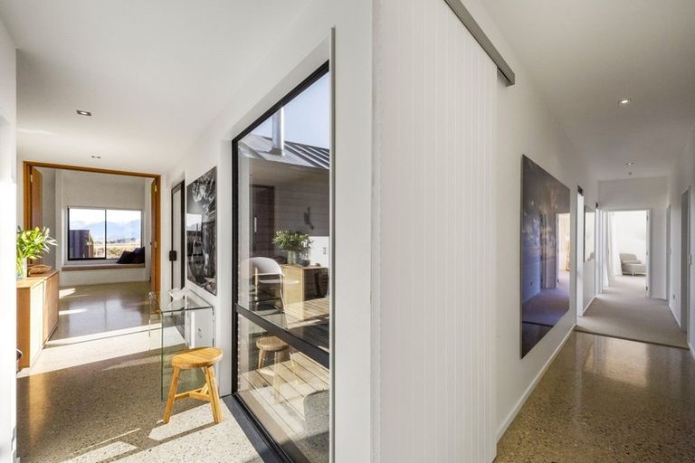 Photo of property in 7 Rabbiters Drive, Jacks Point, Queenstown, 9371