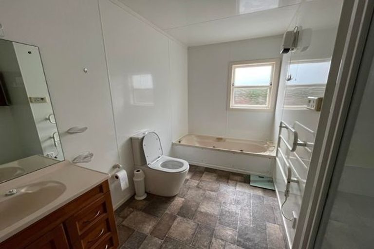 Photo of property in 59 Donald Street, Karori, Wellington, 6012