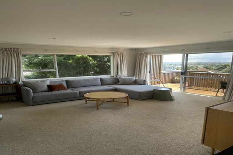 Photo of property in 7b Clunie Place, Highland Park, Auckland, 2010