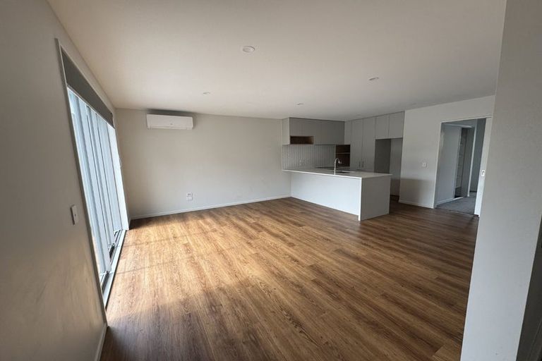 Photo of property in 2/27 Linwood Avenue, Linwood, Christchurch, 8011