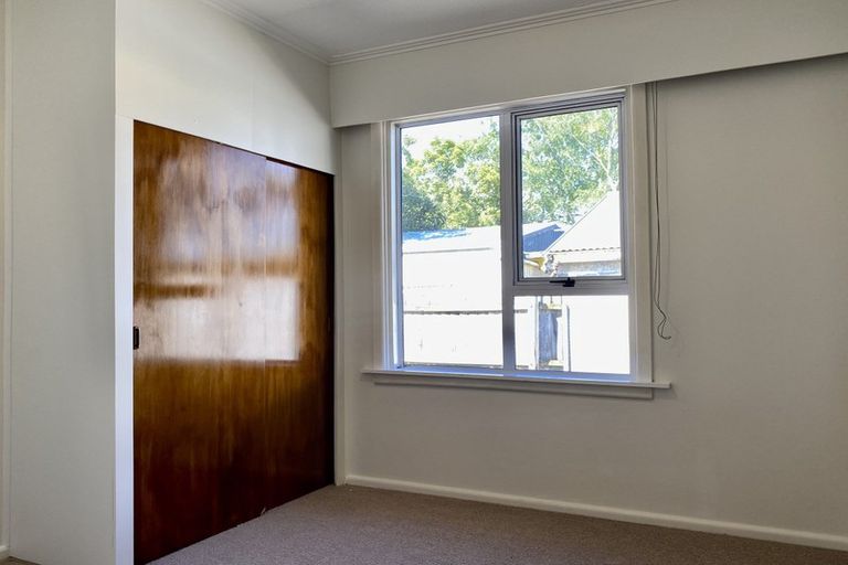 Photo of property in 8 Renwick Place, Hillmorton, Christchurch, 8025