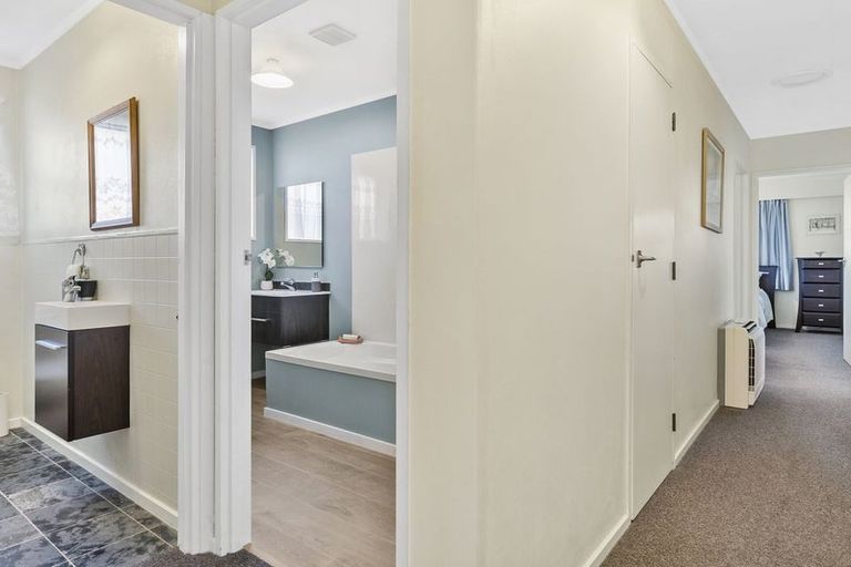 Photo of property in 13 Walnut Place, Mosgiel, 9024