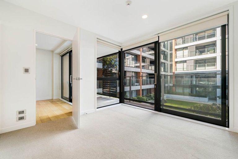 Photo of property in 10 Lion Place, Papamoa, 3118