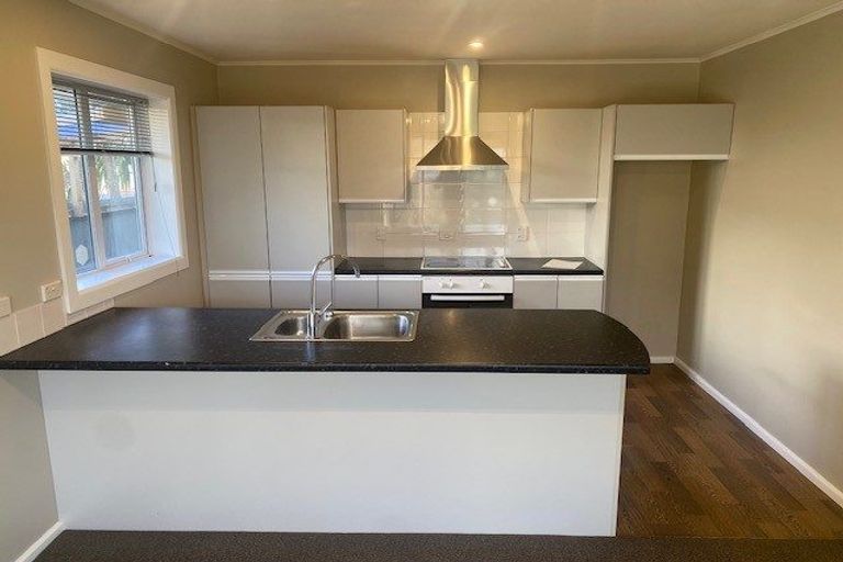 Photo of property in 18 Springbank Street, Bryndwr, Christchurch, 8053