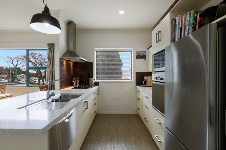 Photo of property in 32 Vale Street, Otumoetai, Tauranga, 3110