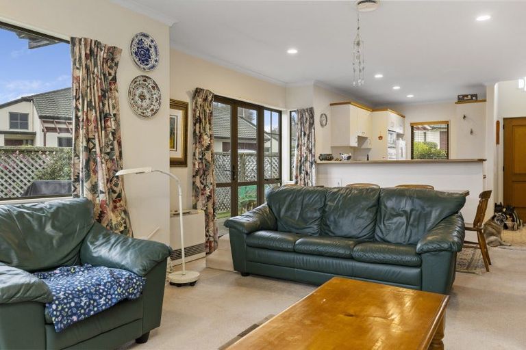 Photo of property in 31 Lakeridge Close, Rangatira Park, Taupo, 3330