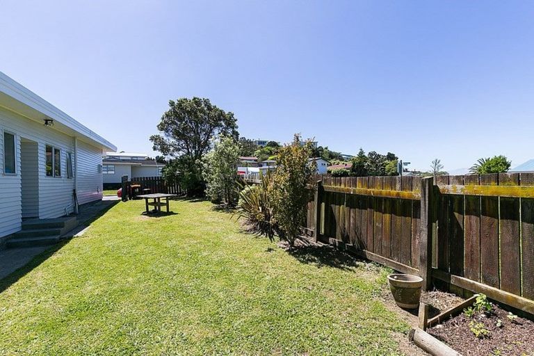 Photo of property in 27 Branscombe Street, Johnsonville, Wellington, 6037