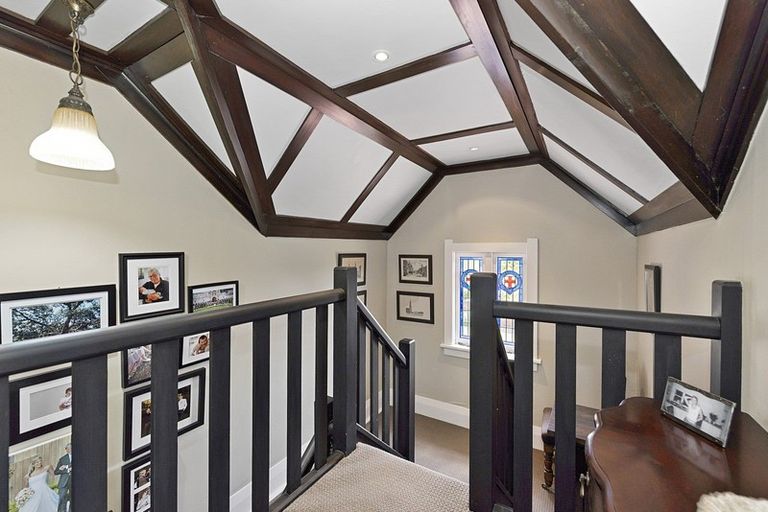 Photo of property in 48 Hillcrest Road, Hillcrest, Hamilton, 3216