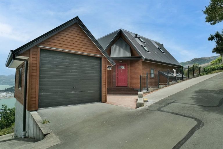 Photo of property in 30 Gilmour Terrace, Lyttelton, 8082