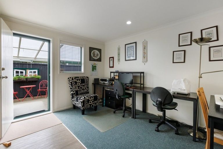 Photo of property in 32 Vale Street, Otumoetai, Tauranga, 3110