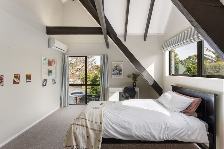 Photo of property in 17 Cedar Road, Te Awanga, 4102