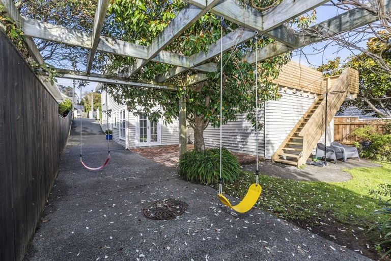 Photo of property in 8 Friend Street, Karori, Wellington, 6012