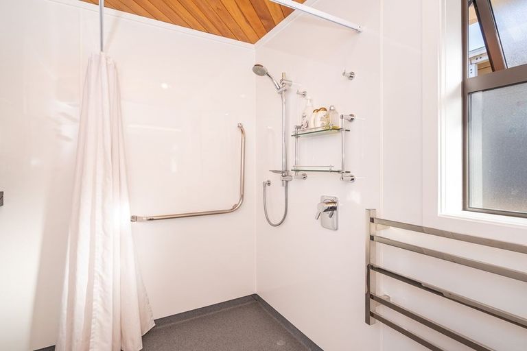 Photo of property in 5b Exeter Street, Abbotsford, Dunedin, 9018